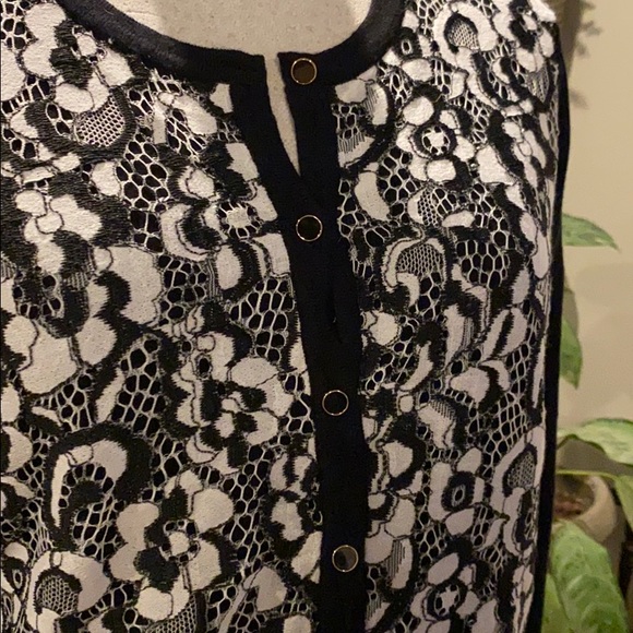 Button up sweater - Picture 2 of 3